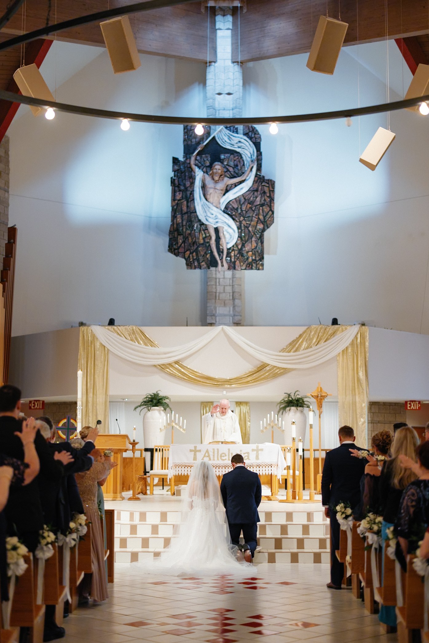 04 / Candlelit Reception — After editing