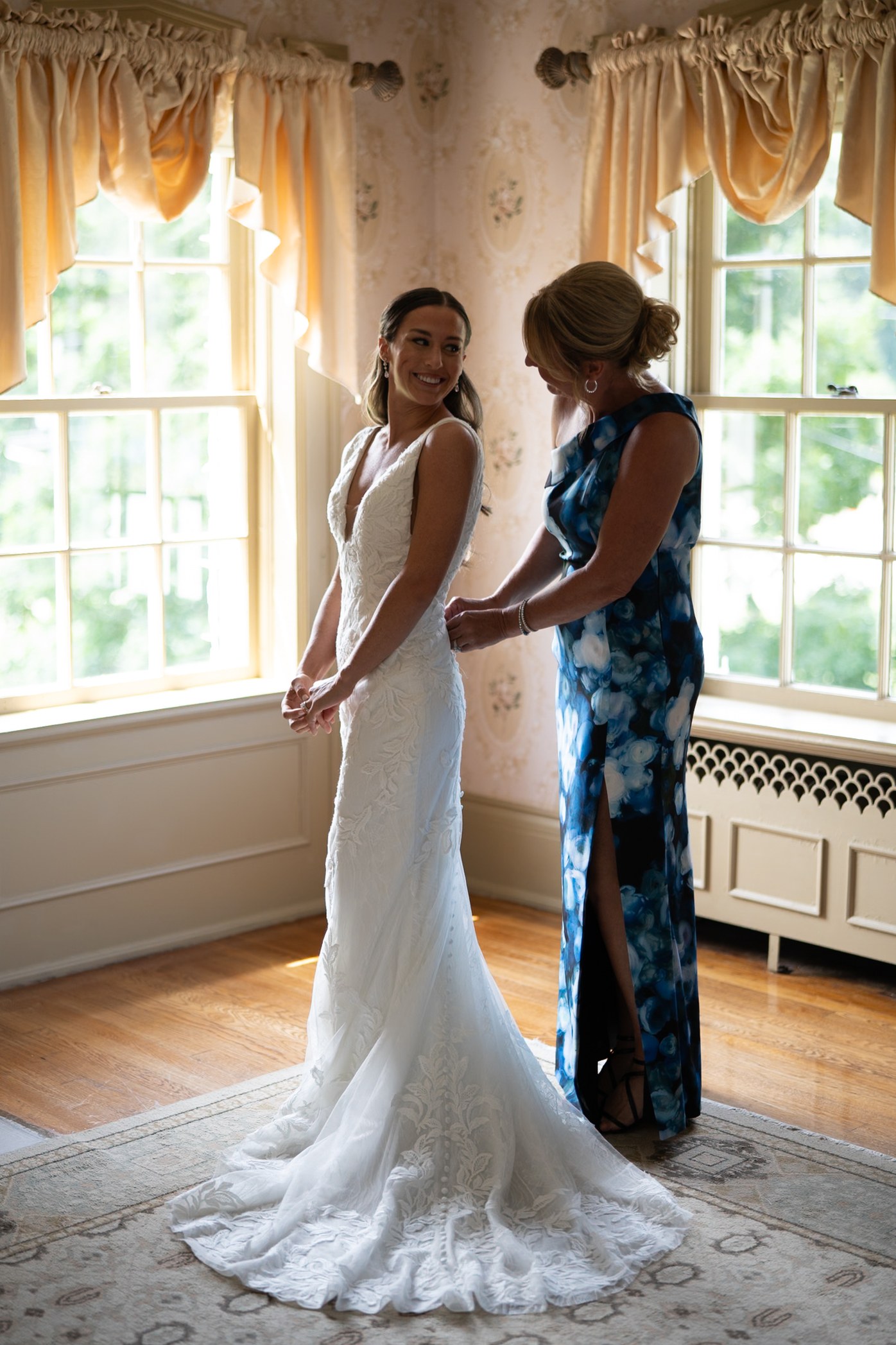 13 / Bridal Portrait by a Window — Before editing