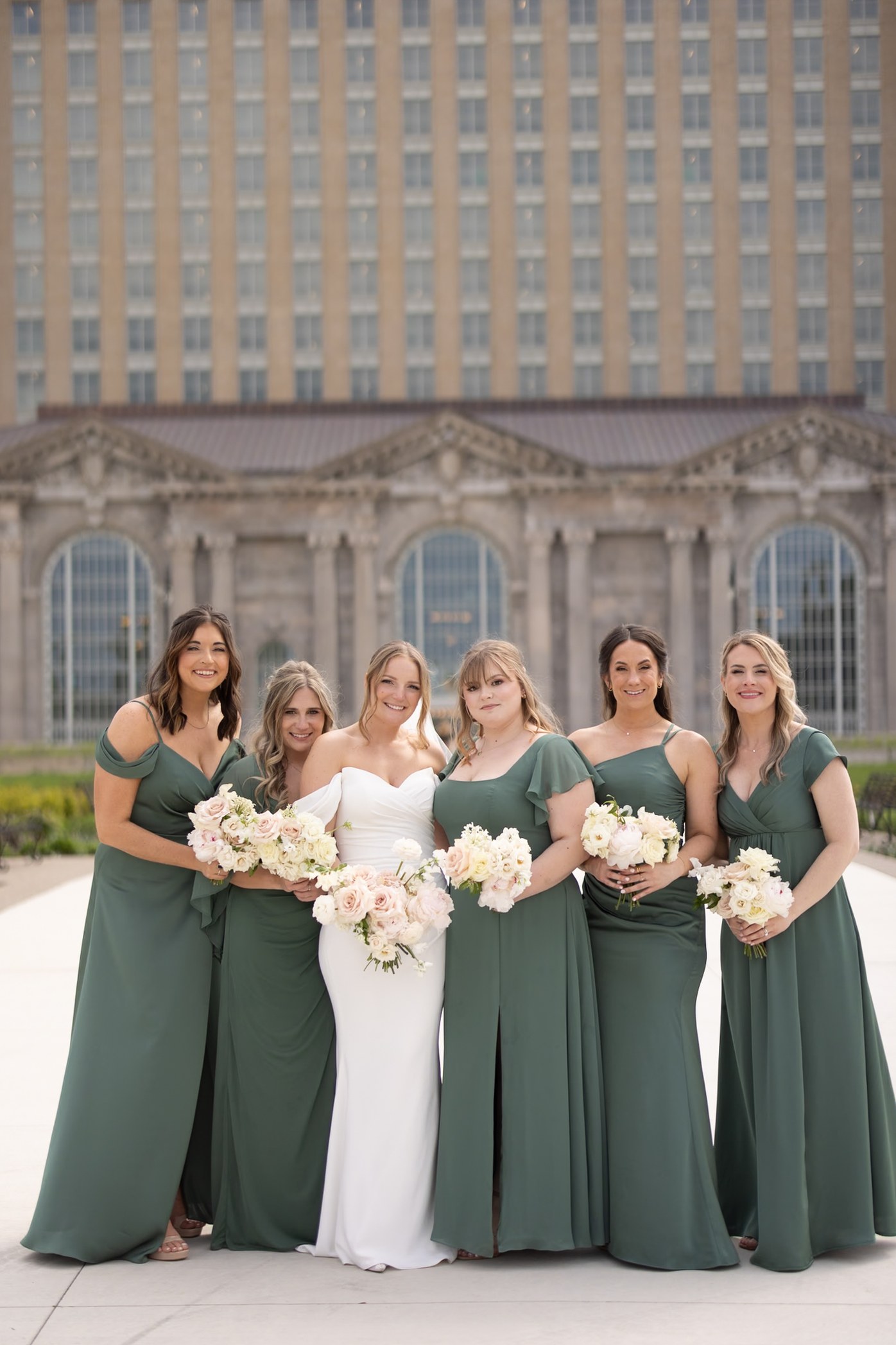 15 / Wedding Party at the Museum — Before editing