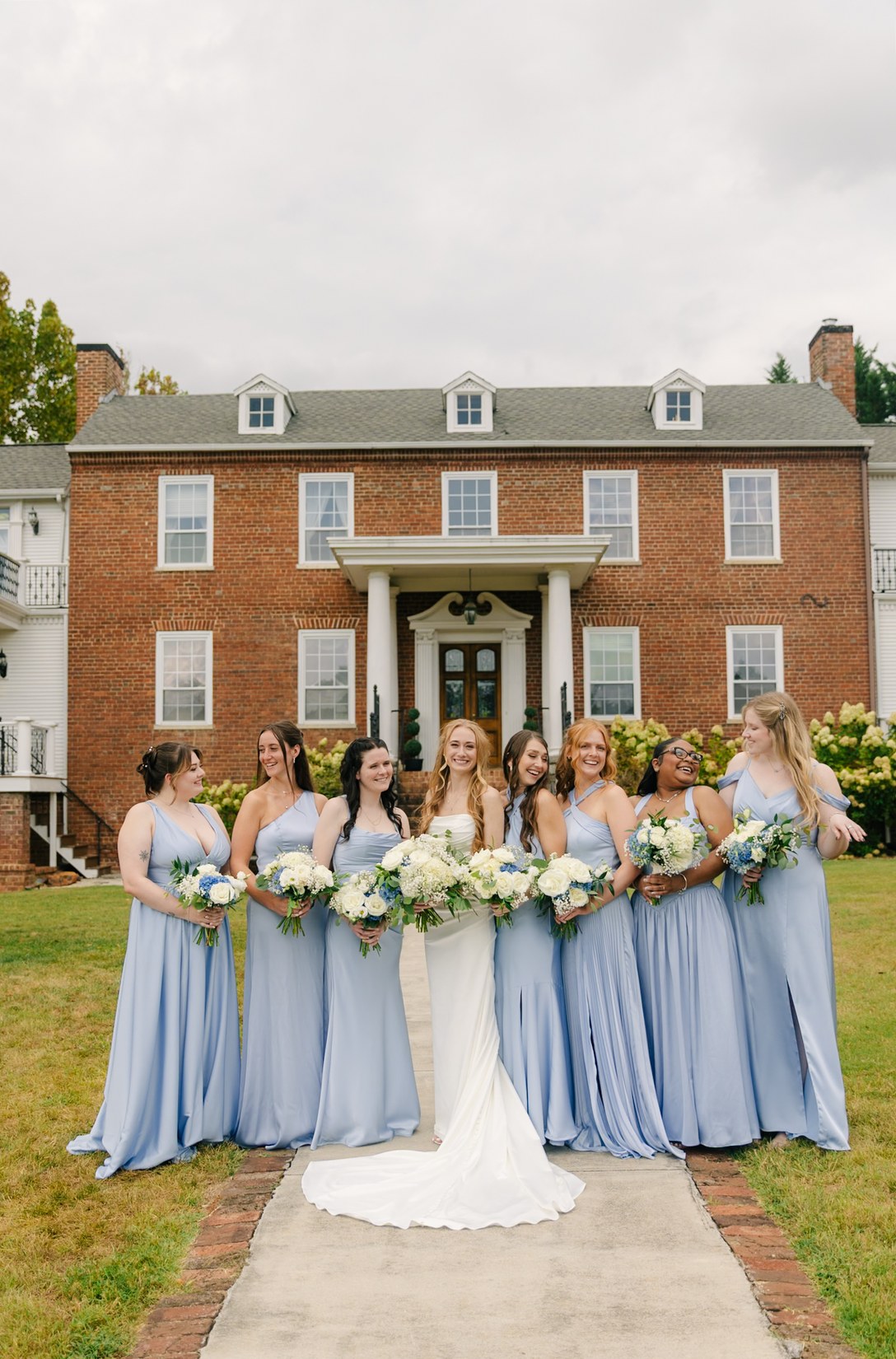 07 / Bridesmaids in Blue — After editing