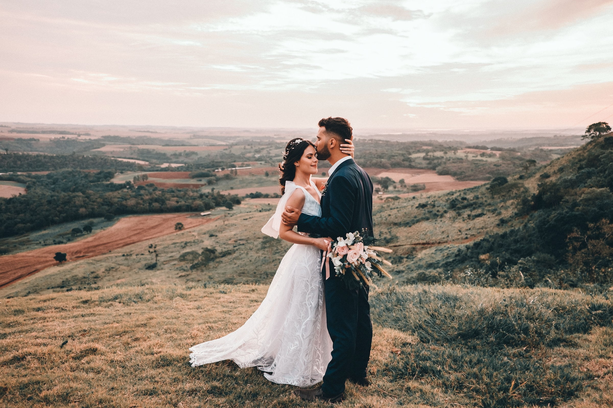 How to Get Started as a Wedding Photographer